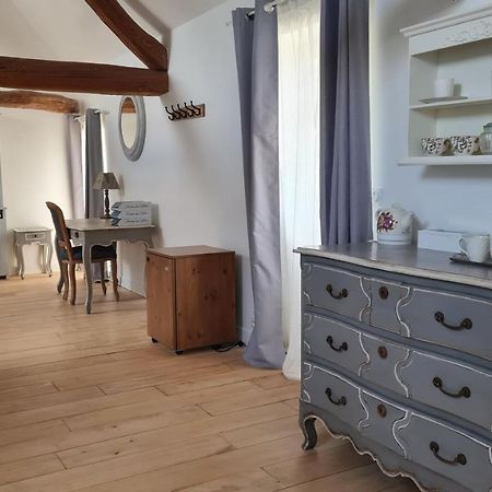 Belle Suite Dans Corps De Ferme - Logement Alicia Villiers-sous-Grez エクステリア 写真
